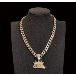 Gold Queen Pendant Chain